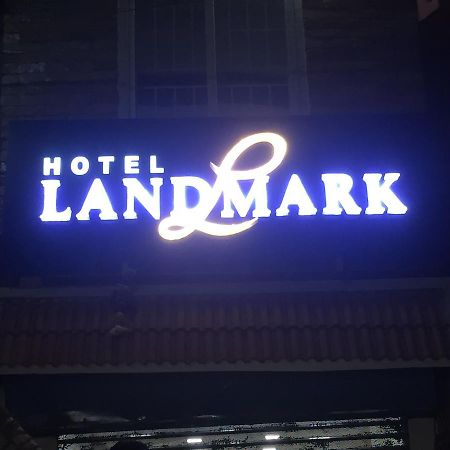 אוטי Hotel Landmark מראה חיצוני תמונה