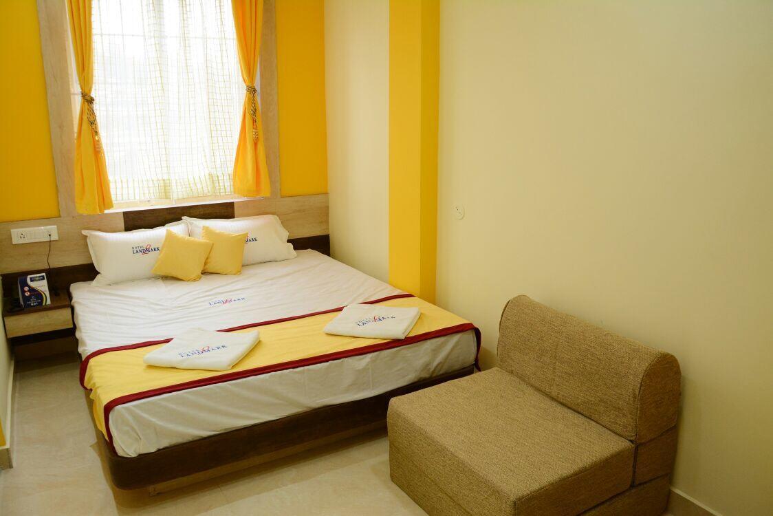 אוטי Hotel Landmark מראה חיצוני תמונה