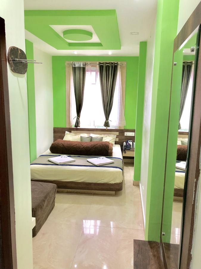 אוטי Hotel Landmark מראה חיצוני תמונה